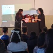 Presentación de Amy realizada en el IES Arzobispo Valdés en Salas.